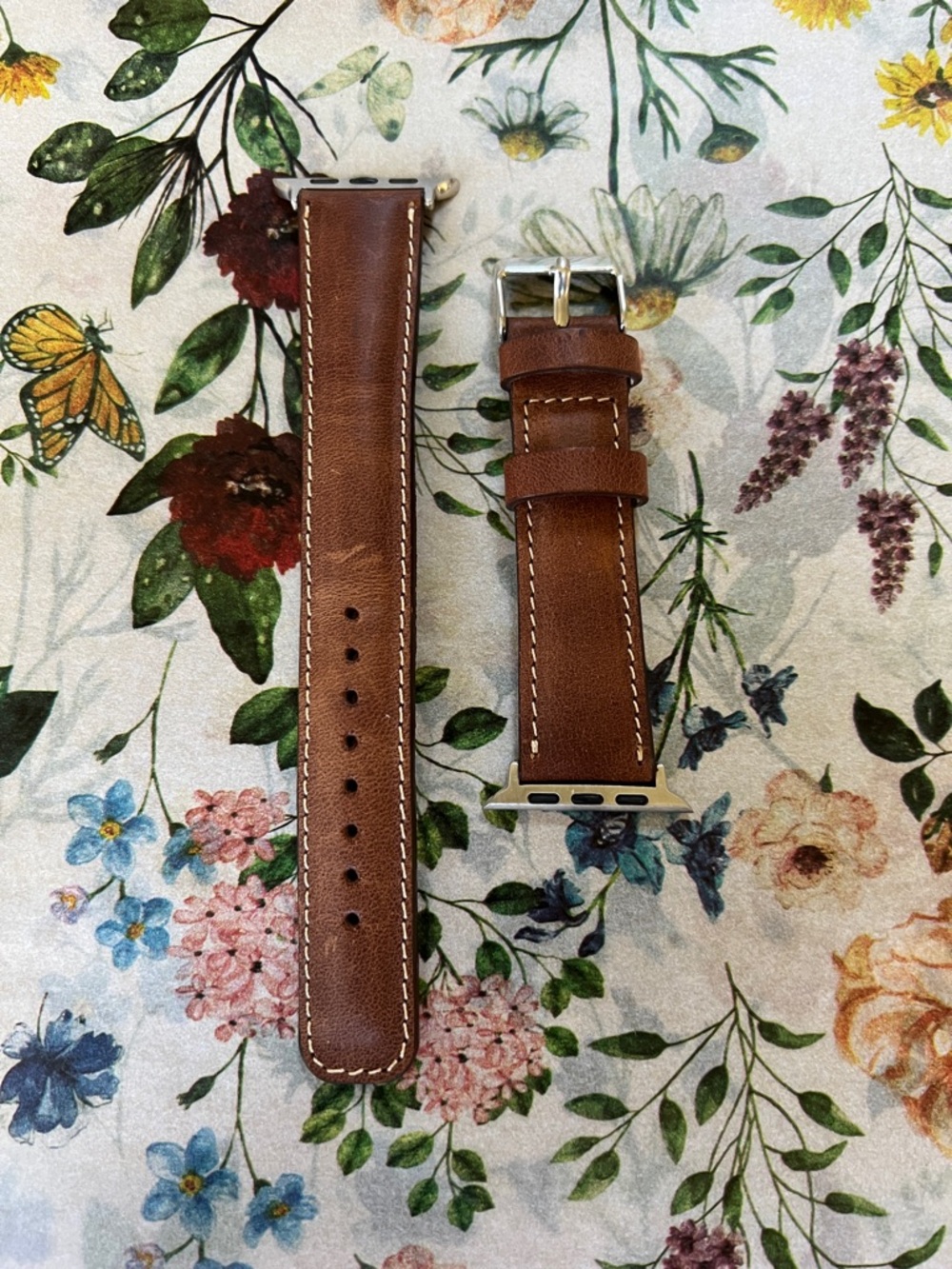 Burnished Russet Leather Apple Watch Band with White Stitching